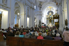 Abschlussvesper der Bischofskonferenz mit Austeilung des Bonifatiussegens (Foto: Karl-Franz Thiede)